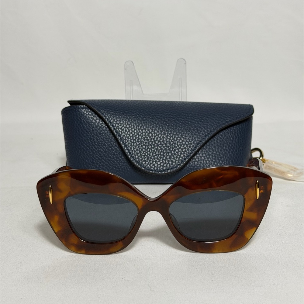 Loewe Anagram Sunglasses – Brown Tortoiseshell | 53□18–140